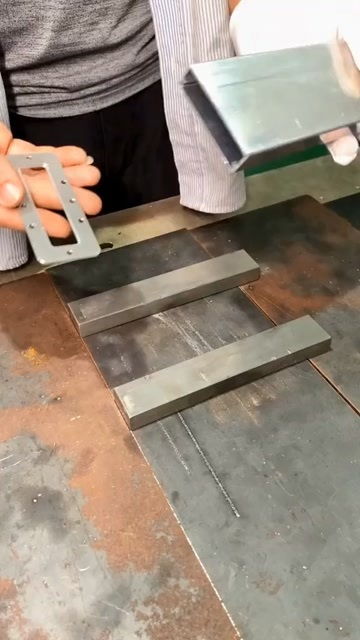 薄板金属加工在五金建材与门窗行业中的应用与工艺革新